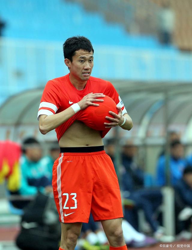 爱游戏-关于西城雄鲨队小胜泰山山猫队，摩托车赛杯赛上演裁判判罚引热议！新人首发惊艳的信息