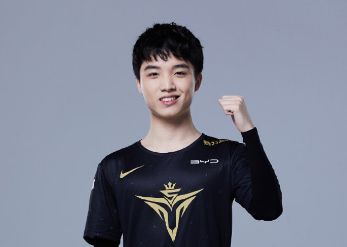 爱游戏-Uzi迎来十五赛季高光表现，G2球迷沸腾！的简单介绍